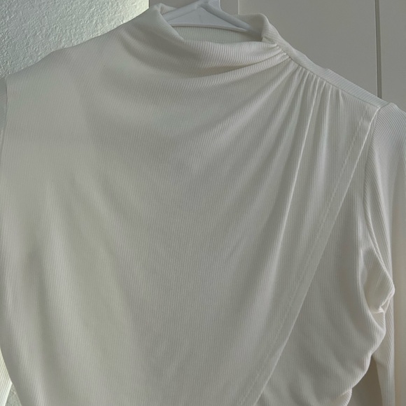 Criss cross long sleeve crop top - Picture 5 of 6